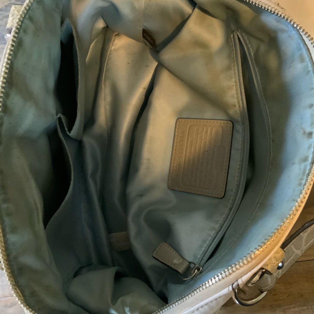 White Coach Purse - Picture 6 of 12